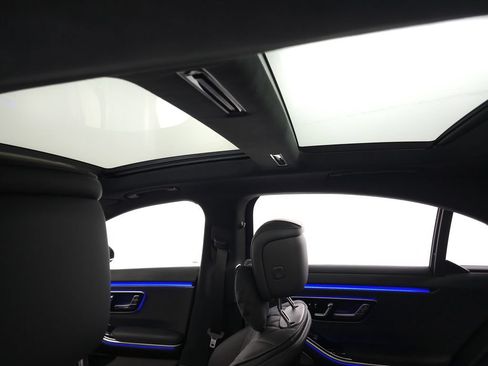 Used 2023 Mercedes-Benz S 580 4MATIC Sedan w/ AMG Line image 27
