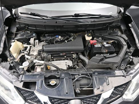 Used 2015 Nissan Rogue SV w/ SV Premium Package image 24