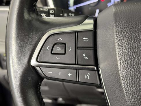 Used 2020 Toyota Highlander XLE AWD/4WD image 22
