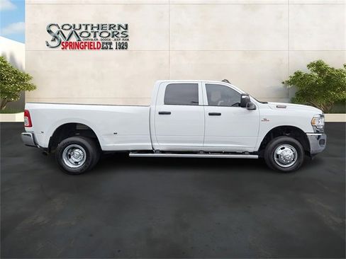 Used 2023 RAM 3500 Tradesman w/ Chrome Appearance Group image 6