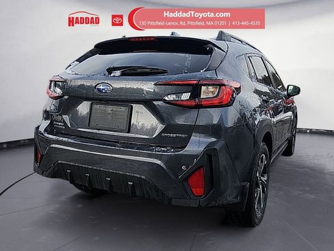 Used 2024 Subaru Crosstrek 2.0i Premium image 5