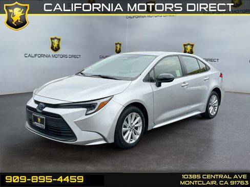 Used 2024 Toyota Corolla LE w/ LE Convenience Package FWD image 1