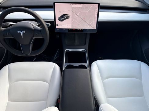 Used 2022 Tesla Model 3 Long Range image 15