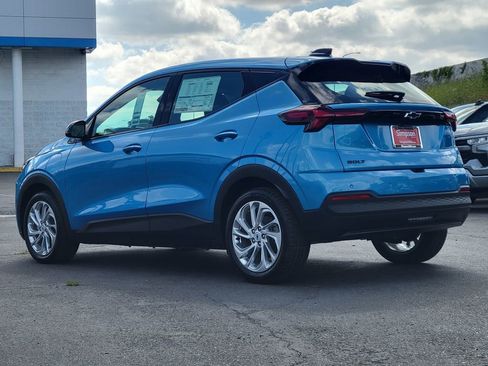 New 2027 Chevrolet Bolt LT FWD image 2