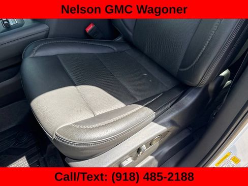 Used 2023 GMC Sierra 1500 Denali w/ Denali Reserve Package AWD/4WD image 11