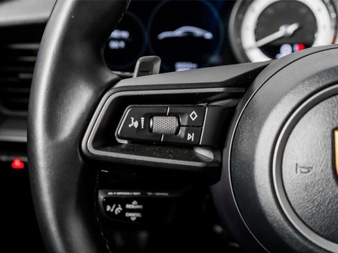 Used 2022 Porsche 911 Carrera image 40