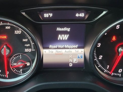 Used 2020 Mercedes-Benz GLA 250 4MATIC image 29