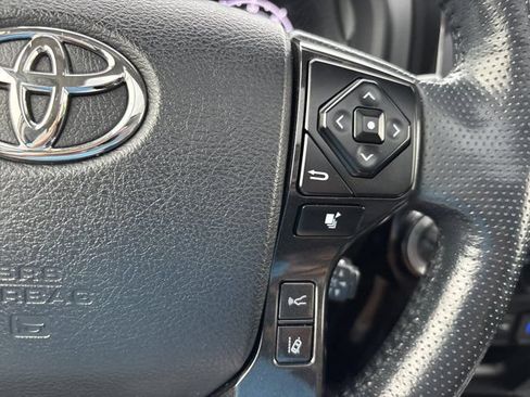 Used 2023 Toyota 4Runner 40th Anniversary SE AWD/4WD image 30