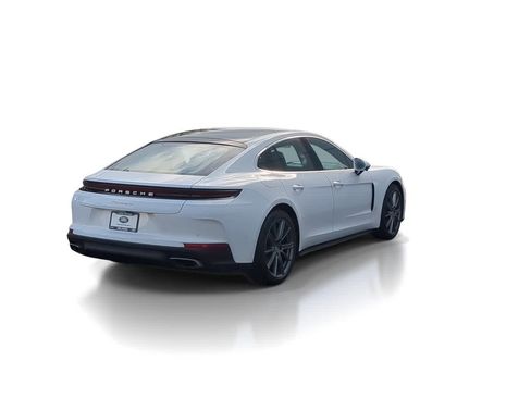 Used 2025 Porsche Panamera image 8
