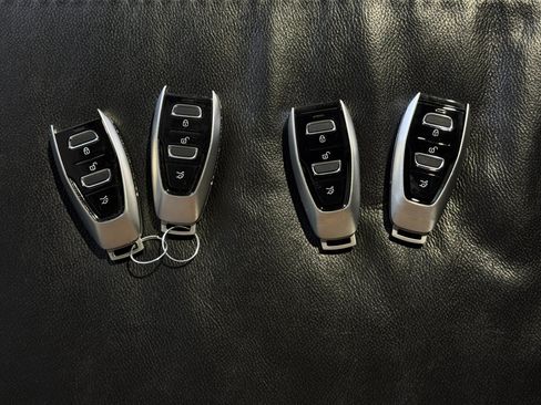 Used 2023 Aston Martin DBX 707 AWD/4WD image 48