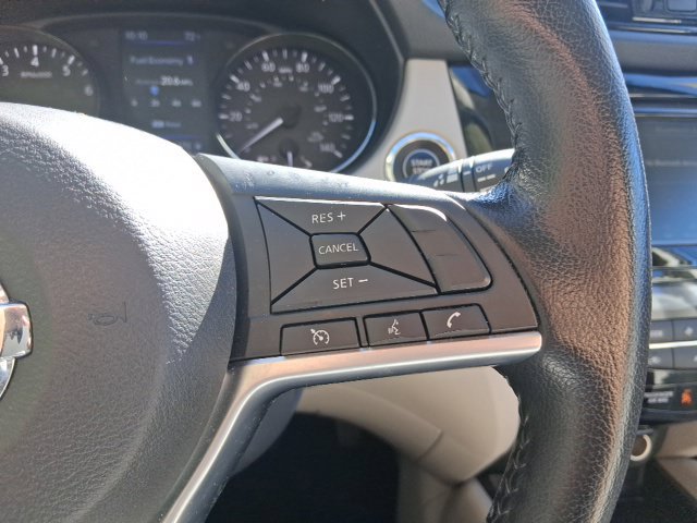 Used 2022 Nissan Rogue Sport SV FWD image 16