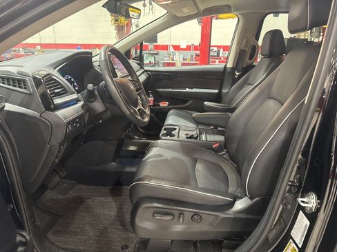 Used 2025 Honda Odyssey Elite image 41