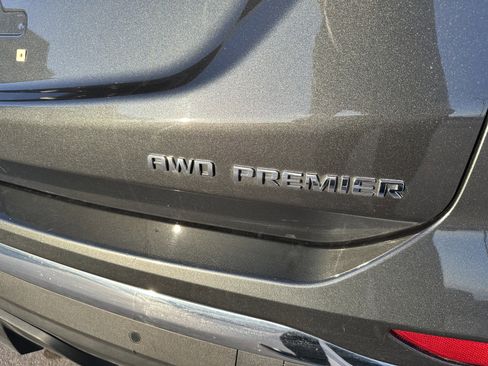 Used 2019 Chevrolet Equinox Premier image 14