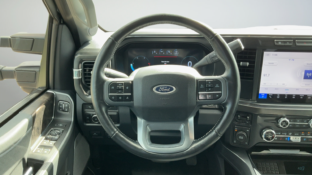 Used 2024 Ford F250 Lariat w/ Chrome Package AWD/4WD image 9