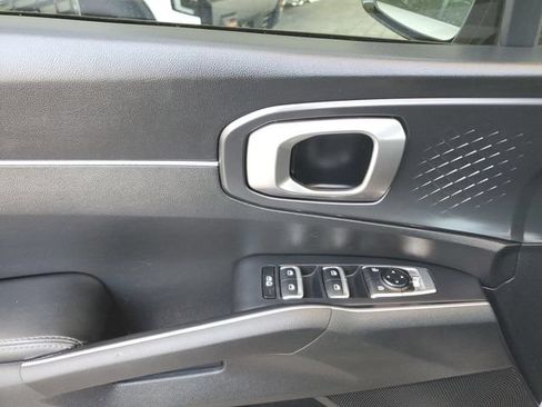 Certified 2023 Kia Sorento S FWD image 18