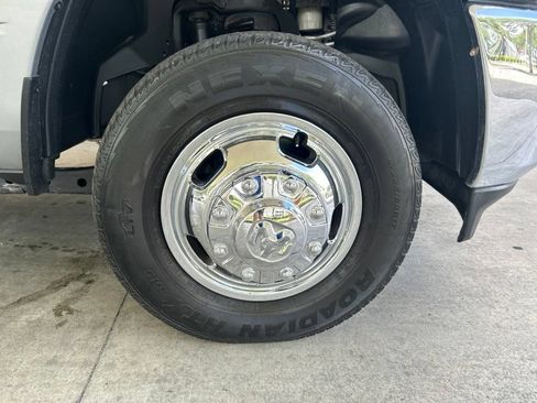 Used 2024 RAM 3500 Tradesman w/ Towing Technology Group AWD/4WD image 23