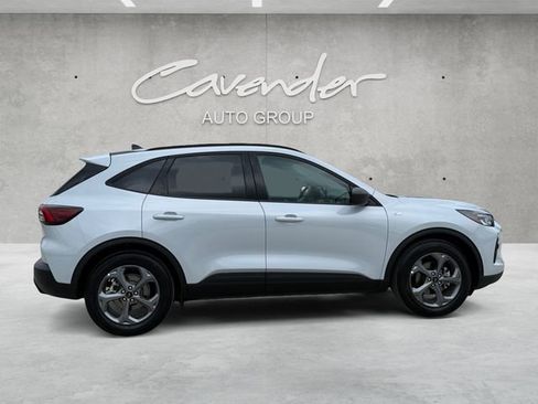 Used 2025 Ford Escape ST-Line image 17