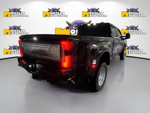 Used 2023 Ford F450 Platinum w/ FX4 Off-Road Package AWD/4WD image 4
