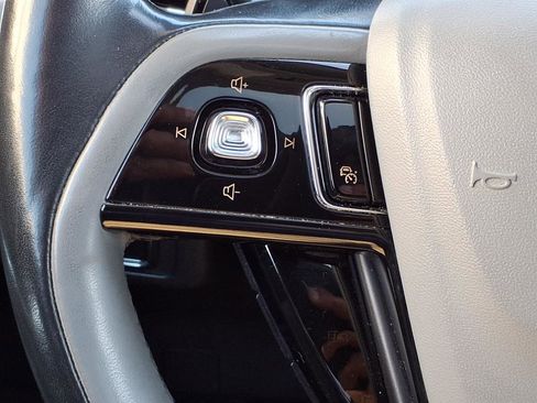 Certified 2022 Lincoln Corsair Reserve w/ Equipment Group 201A image 19