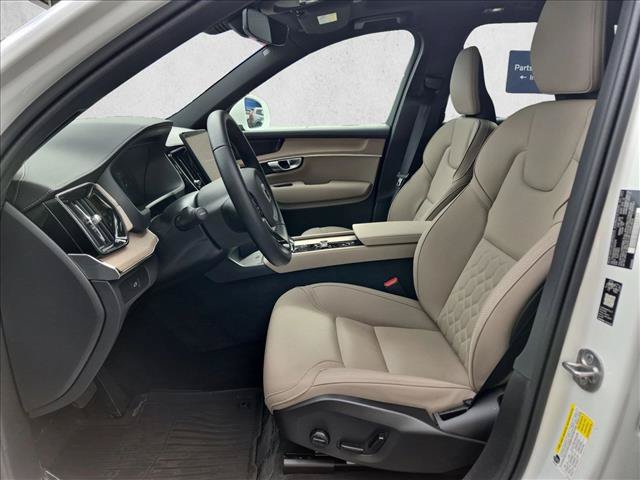 Certified 2026 Volvo XC90 B6 Plus w/ Protection Package Premier AWD/4WD image 15