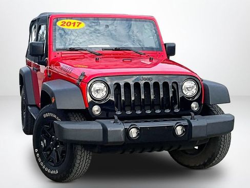 Used 2017 Jeep Wrangler Sport AWD/4WD image 3