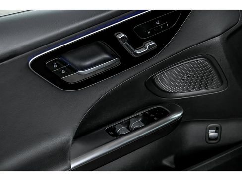 Certified 2023 Mercedes-Benz C 300 4MATIC Sedan image 9