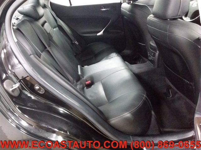 Used 2009 Lexus IS 350 w/ Premium Pkg RWD image 16
