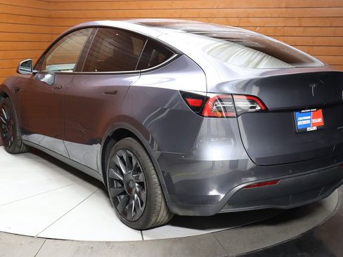 Used 2022 Tesla Model Y Long Range image 10