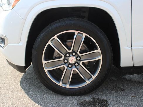 Certified 2018 GMC Acadia Denali w/ Technology Package AWD/4WD image 31
