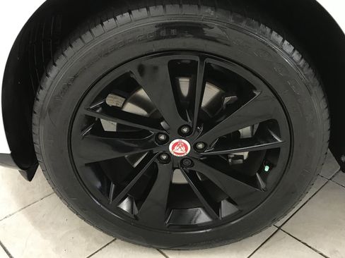 Used 2023 Jaguar F-PACE S AWD/4WD image 13
