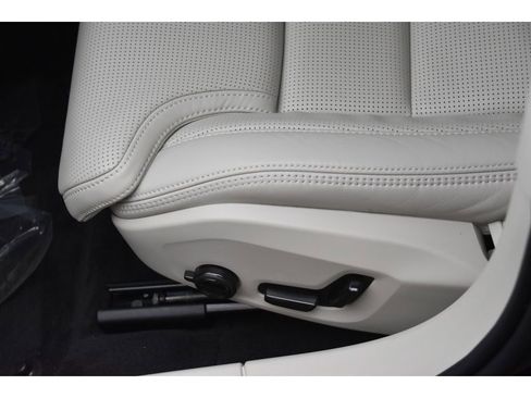 Certified 2025 Volvo S90 B6 Ultra image 34