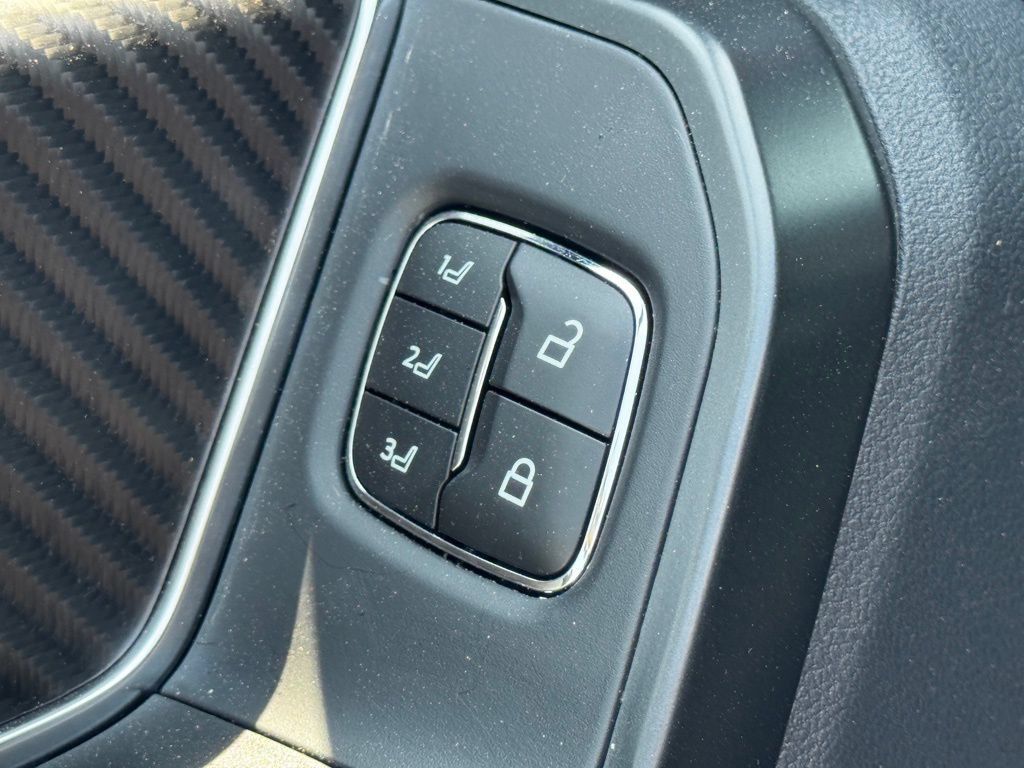 New 2025 Ford F150 Raptor AWD/4WD image 18