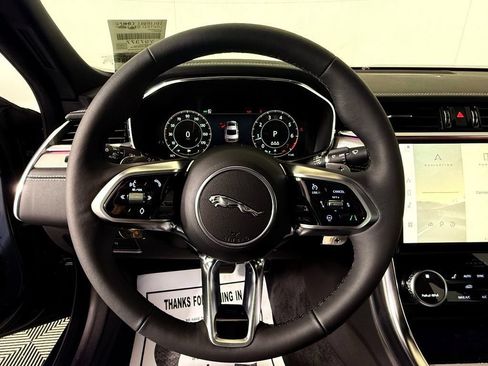 Used 2024 Jaguar XF R-Dynamic SE AWD/4WD image 31
