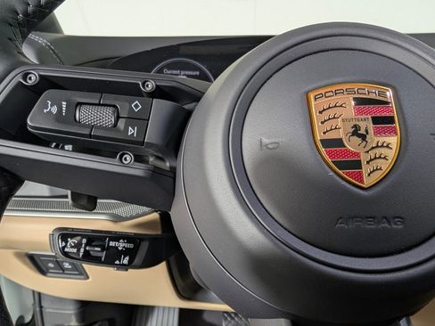 New 2026 Porsche Cayenne image 33