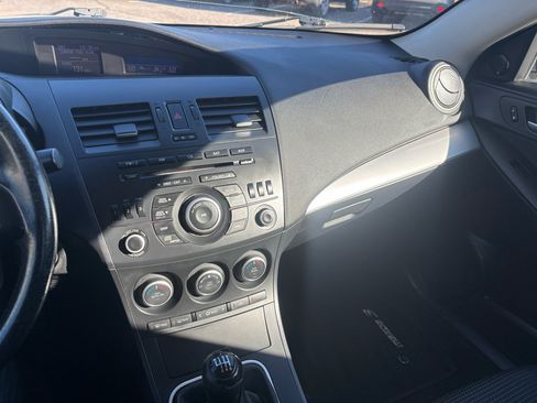 Used 2013 MAZDA MAZDA3 i Touring image 13