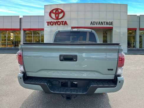 Used 2023 Toyota Tacoma TRD Off-Road w/ TRD Premium Off Road Package AWD/4WD image 5