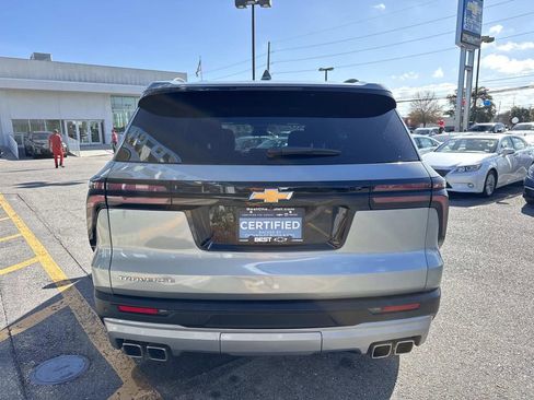 Certified 2025 Chevrolet Traverse LT image 7