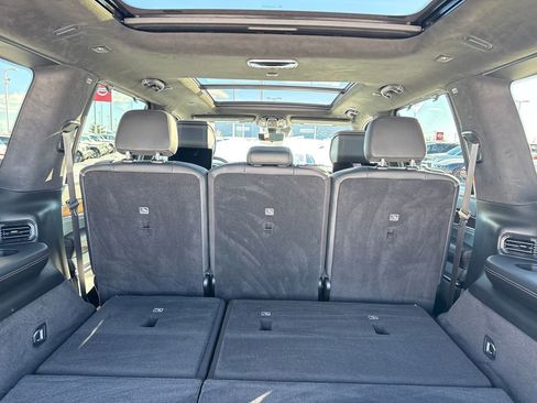 Used 2024 Jeep Grand Wagoneer Series II w/ Convenience Group III image 10