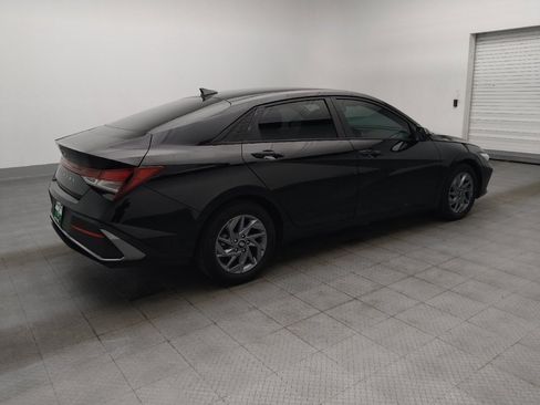 Used 2024 Hyundai Elantra SEL FWD image 10