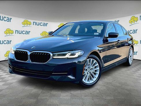 Used 2023 BMW 530i xDrive w/ Premium Package image 3