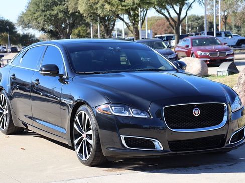 Used 2019 Jaguar XJ L Portfolio image 2