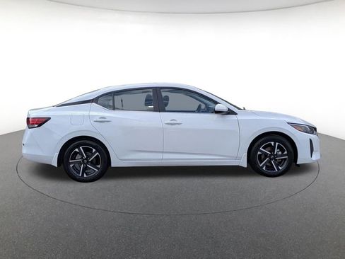 Used 2025 Nissan Sentra SV w/ All-Weather Package FWD image 4