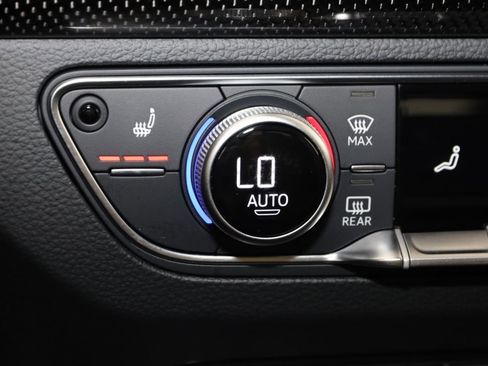 Used 2022 Audi SQ5 Premium image 8