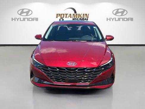 Used 2023 Hyundai Elantra Limited FWD image 2