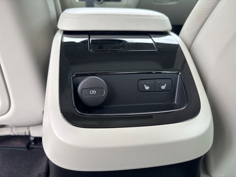 Used 2022 Volvo S60 T8 R-Design Expression w/ Advanced Package image 14