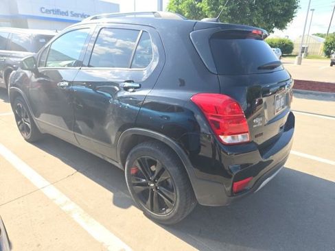 Used 2019 Chevrolet Trax LT w/ Redline Edition AWD/4WD image 4