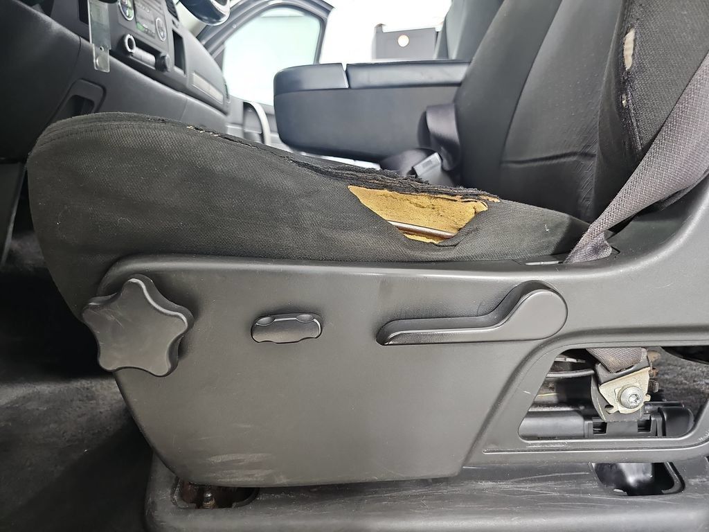 Used 2011 Chevrolet Silverado 1500 LT w/ All-Star Edition RWD image 32