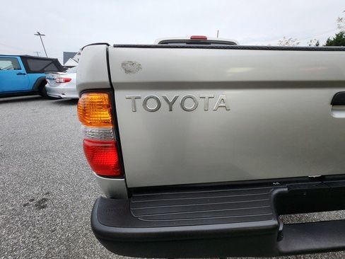 Used 2003 Toyota Tacoma 2WD Regular Cab image 15