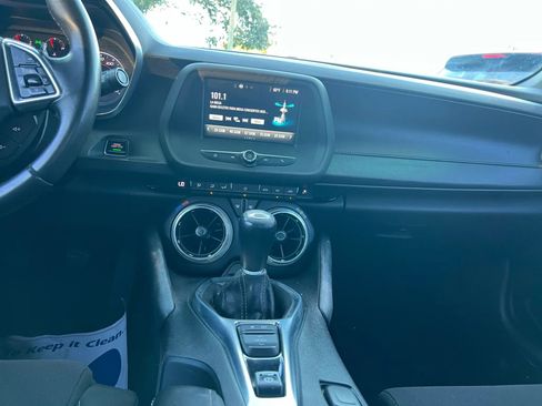 Used 2016 Chevrolet Camaro LT image 10