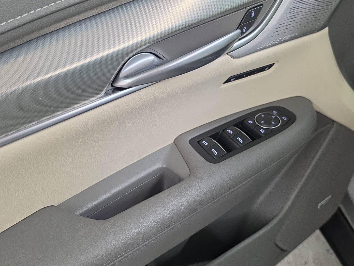 Used 2023 Cadillac XT5 Premium Luxury AWD/4WD image 14